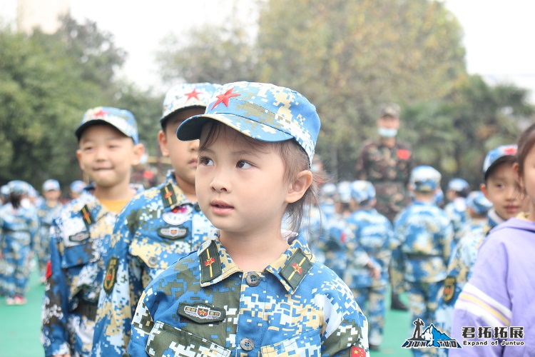 金域天下幼兒園迷彩小兵特訓(xùn)營(yíng)