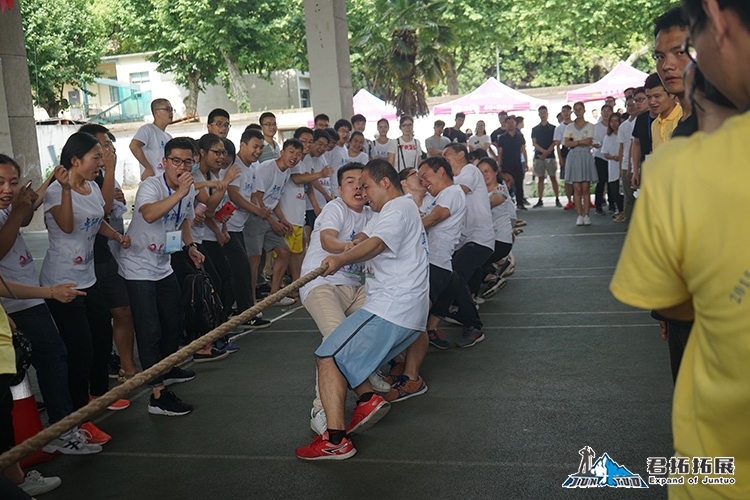 武漢理工大學(xué)余家頭校區(qū)趣味運(yùn)動會